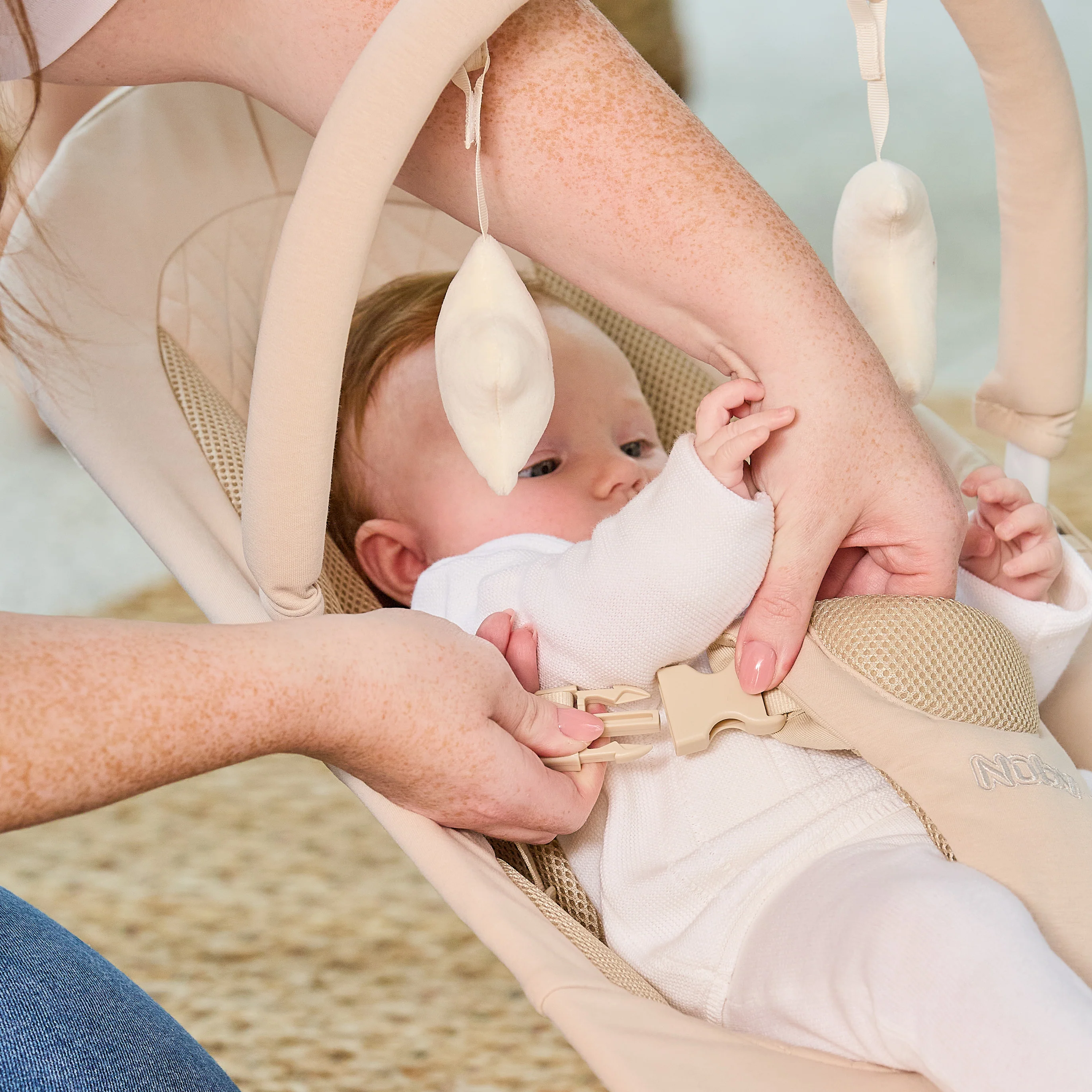 Deluxe Baby Bouncer Seat | Khaki - Image 4