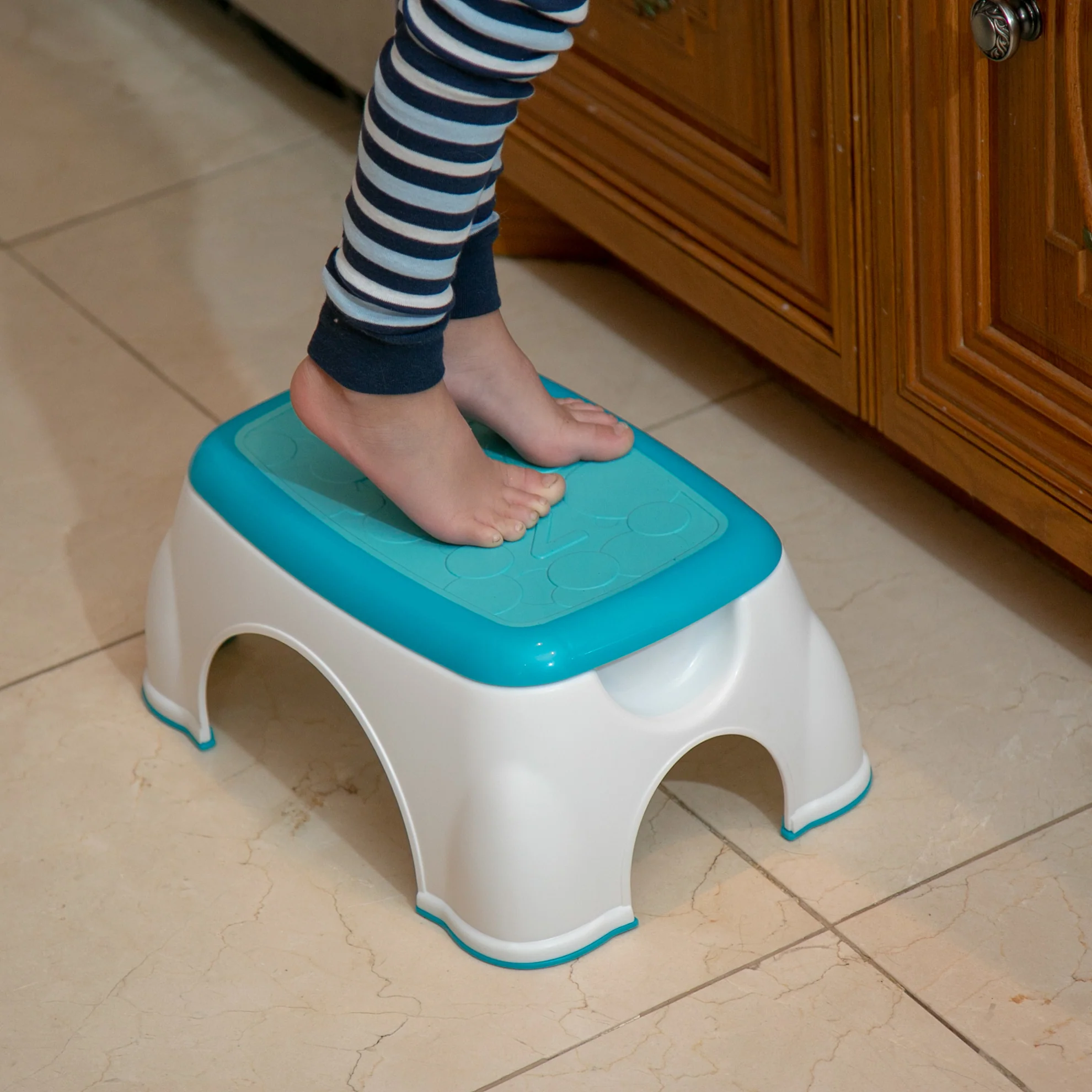Toddler Step Stool - Image 4